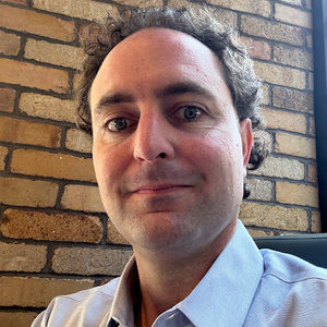 Meet your Posher, Adrian